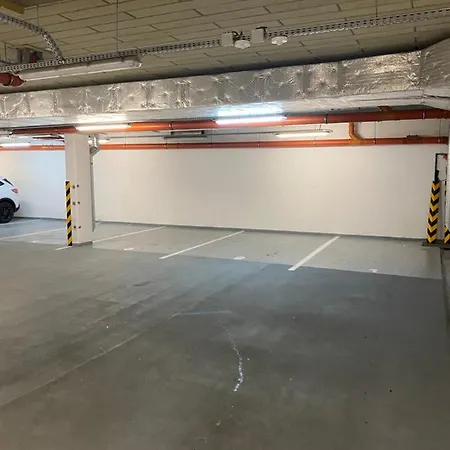 The Elite Ii Downtown Ac & Garage Parking Apartment