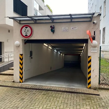 The Elite Ii Downtown Ac & Garage Parking Apartment Bratislava