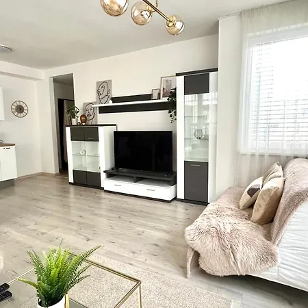 The Elite Ii Downtown Ac & Garage Parking * Братислава