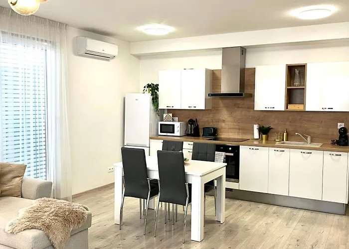 Appartement The Elite Ii Downtown Ac & Garage Parking Bratislava