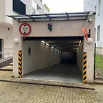 The Elite Ii Downtown Ac & Garage Parking アパート ブラチスラヴァ